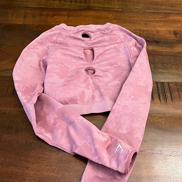 Gymshark Adapt Camo Seamless Crop top - Picture 4 of 5